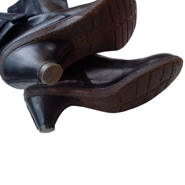 Amber Heeled Leather Boots | 7 UK
