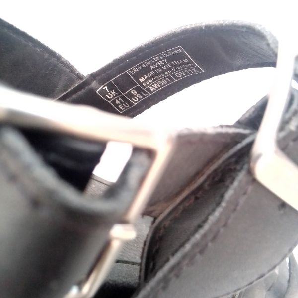 Avry Black Leather Sandal | 7 UK
