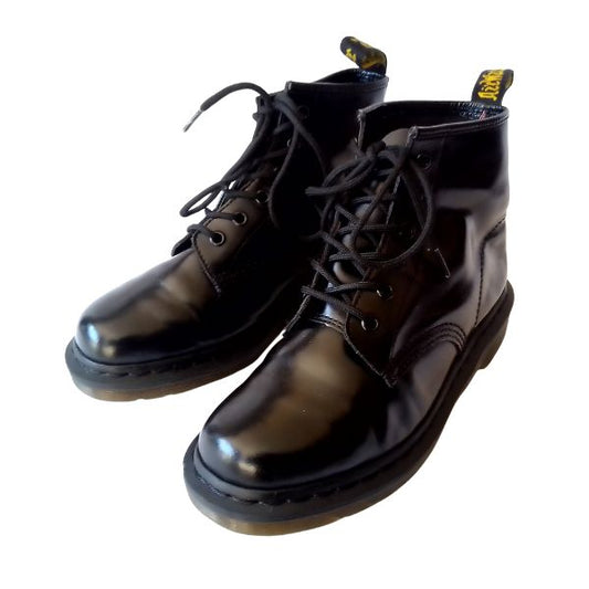101 6 Hole Mono Black Smooth Leather |  5 UK